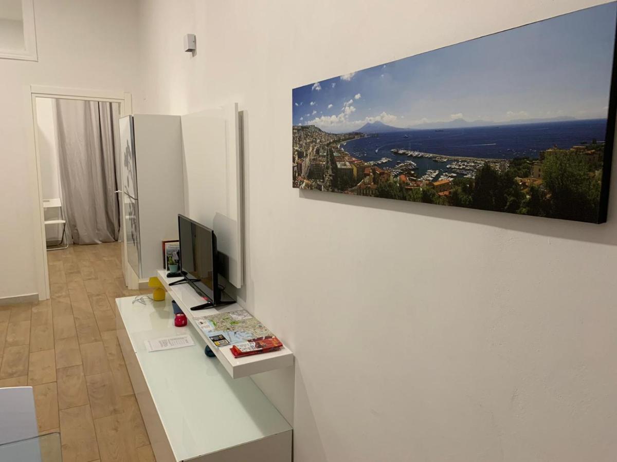 Appartement La Terrazza Sul Porto à Naples Extérieur photo
